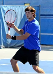 Tennis falls 4-3 at Yale