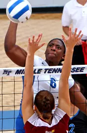 Volleyball ends skid with 3-0 rout of UALR