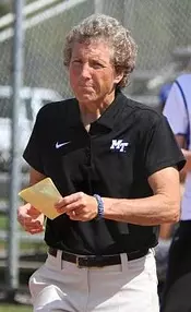 Softball hosts ULM for weekend Sun Belt series