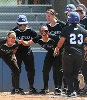 Softball hosts FIU in midweek Sun Belt series