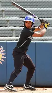 Softball comeback comes up short in 5-4 defeat