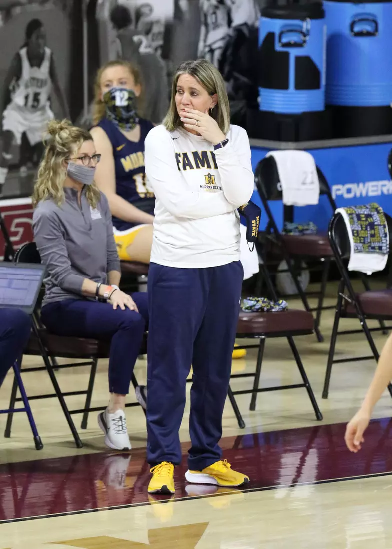 Coach Rechelle Turner