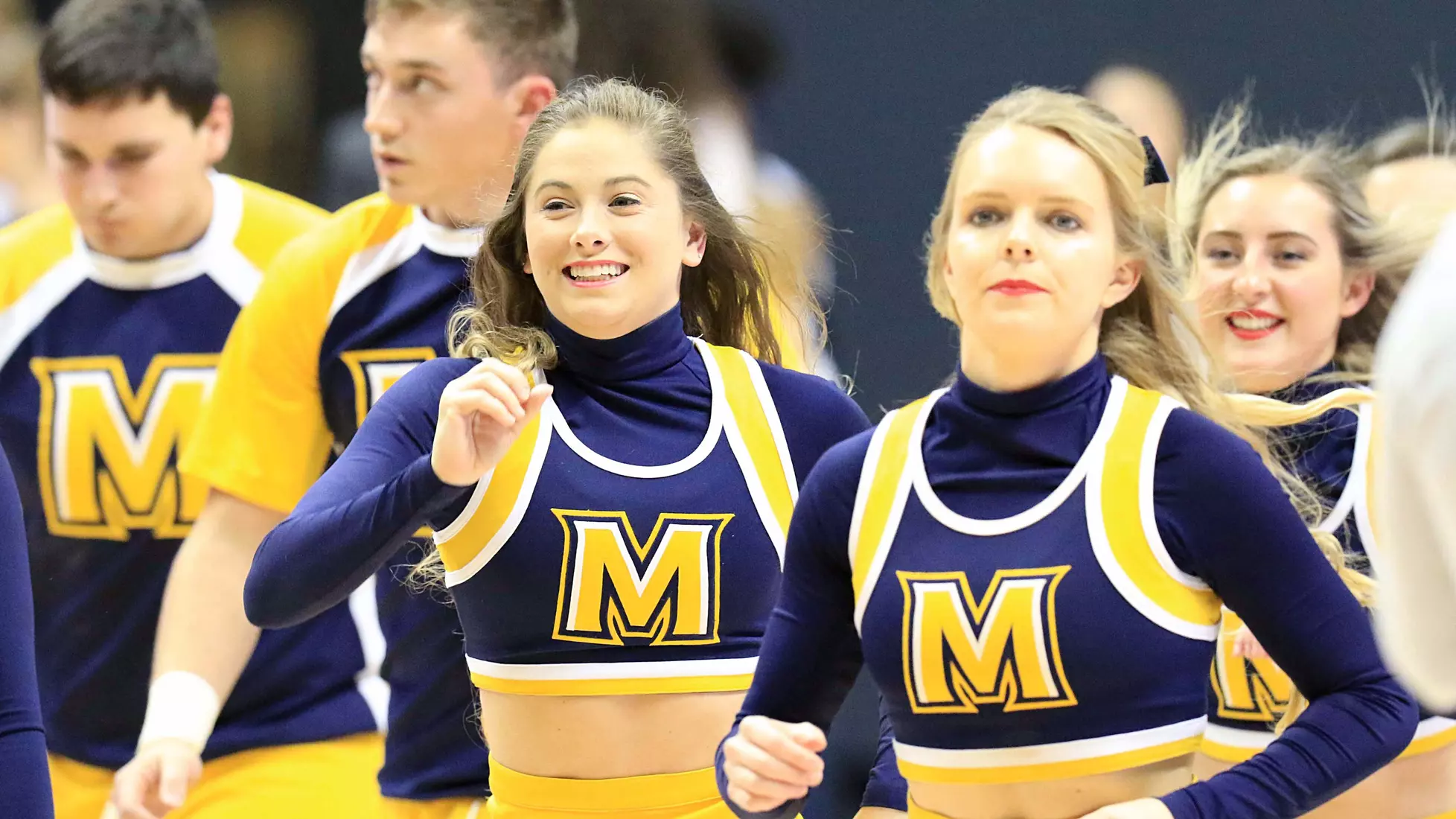 Murray State Cheerleaders