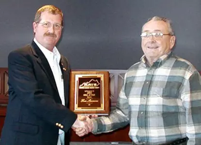Tom Simmons recognized as pioneer with induction into KATS Hall of Fame Image