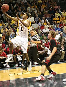 Racers move to 5-1 in OVC with home win over Southeast Missouri Image