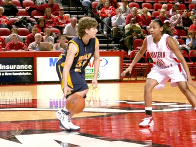 Lady Racers Return Home Image