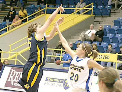 Lady Racers Back Among Best Shooters In Division I Image