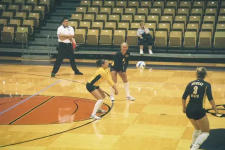Volleyball Takes Two Of Three At UNF Tournament Image