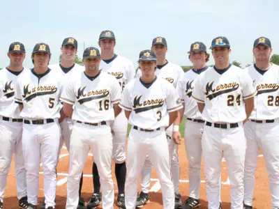 'Breds Sweep Tennessee-Martin On Senior Day Image