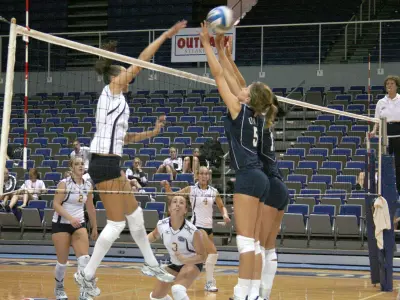 Volleyball Wins Fifth Straight Match -- Again Image