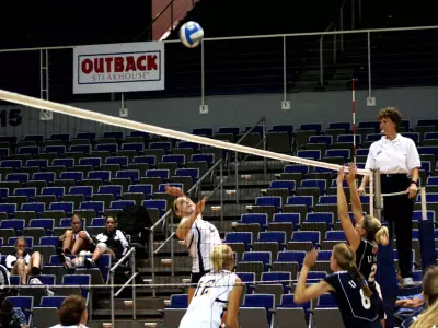 Racers Win 3-2 Over Kent State Image