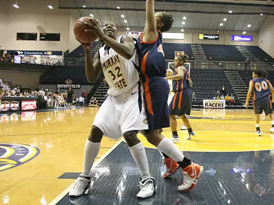 Lady Racers Win Third Straight Game Image