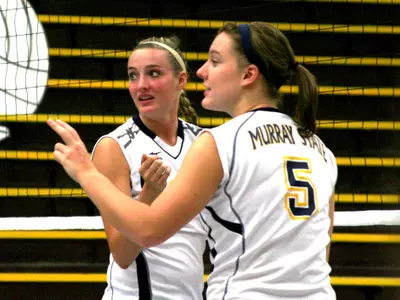 Volleyball Falls At Jacksonville State Image