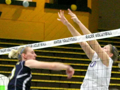 Volleyball Falls To Upstart Tennessee Tech Image