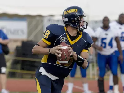 Ehrhardt Named OVC Freshman of the Year; Four Racers Honored Image