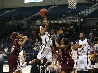 Racer Women Go 'Free' Style In 11th Straight Home Win Image