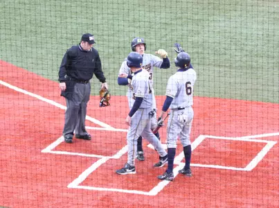 'Breds Fall In Season-Opener At Louisville Image