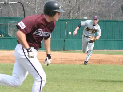 'Breds Lose Close One At Southern Illinois Image