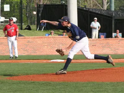 'Breds Sweep Twinbil At OVC Favorite Samford Image