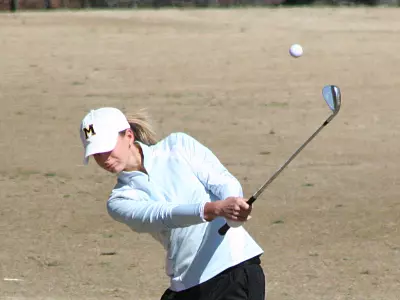 Andrea Downer Places 5th, Lady Racer Golf 4th At SIU Event Image