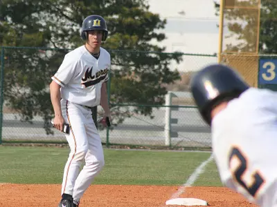 South Dakota State Holds Off 'Breds 10-7 Image