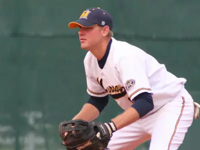 'Breds Fall At Evansville 7-5 Image