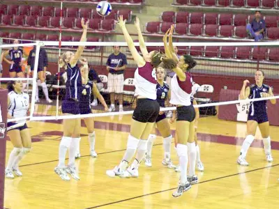Volleyball Upset In OVC Opener By Improved Samford Squad Image