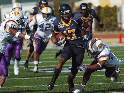 Harris Named Pepsi Athlete of the Week Image