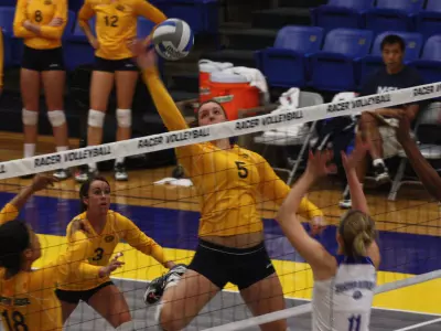 Racers Extend Winning Streak to Four Matches with 3-0 Win Over UT Martin Image