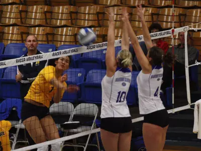 Racers Extend Winning Streak to Three with Victory Over Eastern Illinois Image