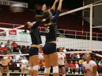 Volleyball falls to Tennessee Tech in Four Sets Image