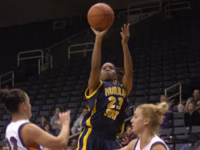 Hayes Joins Guffey on Naismith Trophy Watch List Image