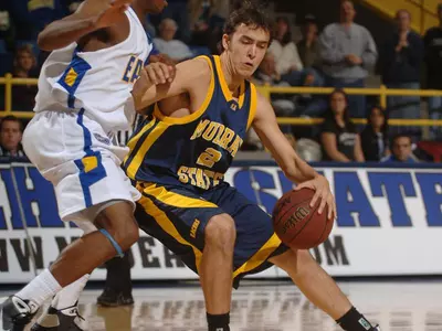 Racers Let Late Lead Slip Away in 79-74 Decision At Morehead Image