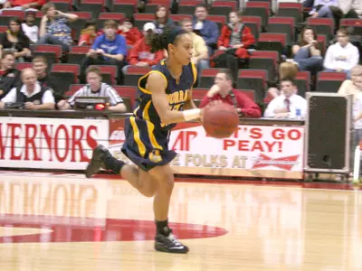 Racers Rout Lady Govs 78-57 Image