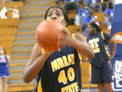 Women's Team Hosts Second-Place Panthers Image