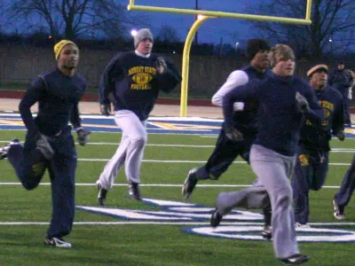 Football Continues Offseason Workouts Image