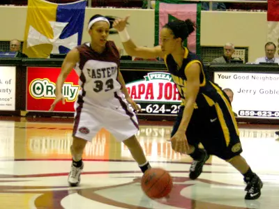 Women's Basketball Falls At EKU 79-76 Image