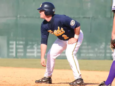Craycraft Tosses Complete-Game Gem Image