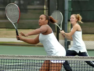 Women's Tennis Defeats Tennessee Tech 5-2 Image