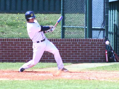 'Breds Drop Tough 3-2 Decision to Indians Image