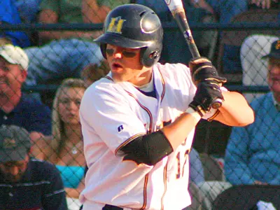 'Breds End Season With 11-4 Victory Over Govs Image