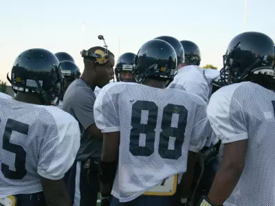 Racers End Fall Camp With Scrimmage Image