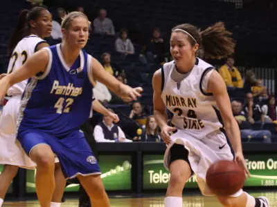 Late Rally Over Eastern Illinois Pushes Racer Into First-Place in the OVC Image