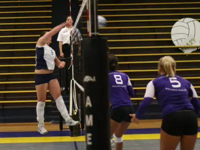 Racers Fall in Five-Set Battle With Jacksonville State Image