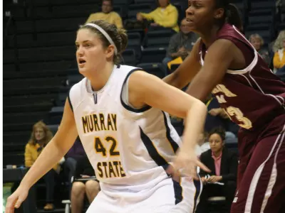 Second Half Thundering Herd Surge Sinks Racers Image