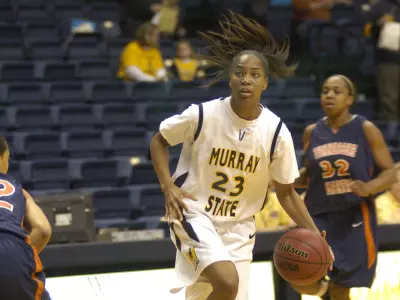 Hayes Named Regional Finalist for State Farm Coaches? All-America Basketball Team Image