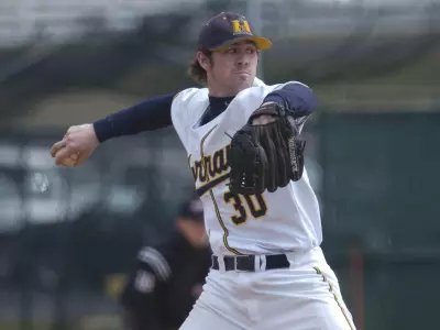 Baseball Heads to St. Louis For Three-Game Series Image