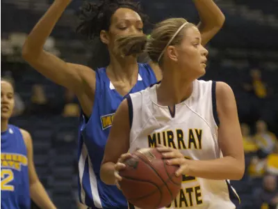 Racers Headed to Thanksgiving Tournament - Battle with No. 8/9 Kentucky Image