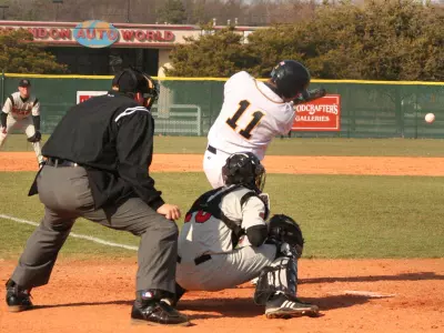 NCBWA Honors Hill as National Hitter of the Week Image
