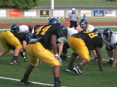 Defense Gains Upper Hand in First Scrimmage Image